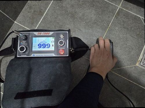 부여군 누수탐지 천장 얼룩과 벽지 들뜸 등 누수 피해 흔적
