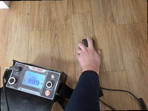 만안구 누수탐지 수도계량기와 공압 측정 장비를 점검하는 모습