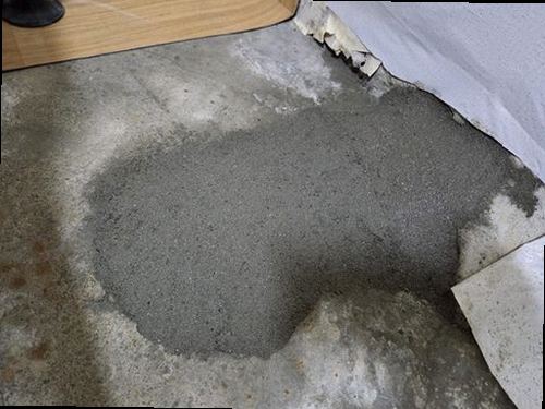 강북구 누수탐지 주택 내부 배관과 누수 발생 위치를 보여주는 단면도