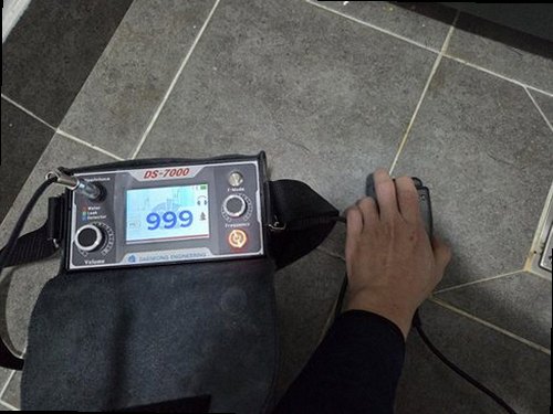 분당구 누수탐지 동원동 누수탐지 거실벽지누수 부분 보수와 전체 교체 비교