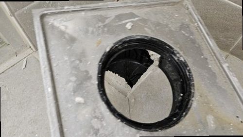 상록구 누수탐지 욕실 천장 얼룩과 누수 흔적을 확인하는 현장