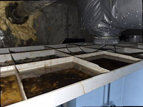 상록구 누수탐지 세탁실 천장 누수 흔적과 수도계량기 점검 모습