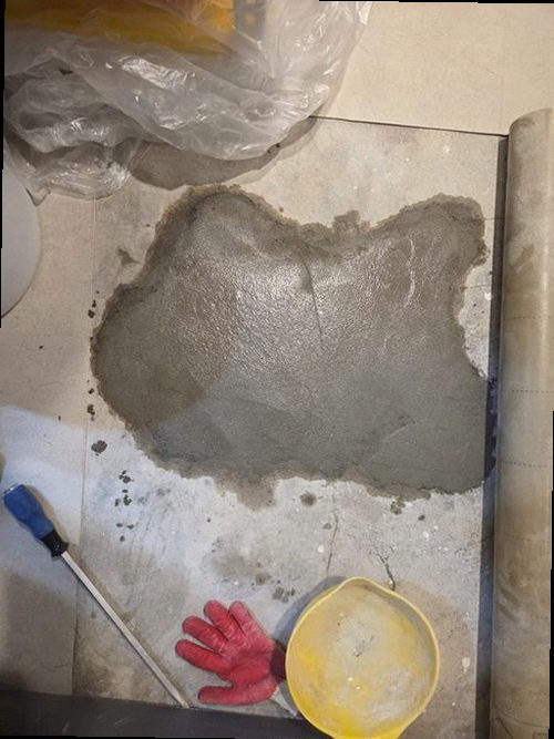 부산 서구 누수탐지 천장 누수 흔적과 벽지 변색이 확인된 실내 현장