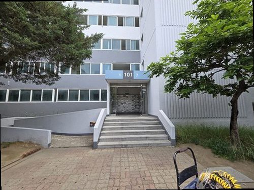 아산시 누수탐지 아래층 천장에 발생한 누수 흔적과 수분 자국