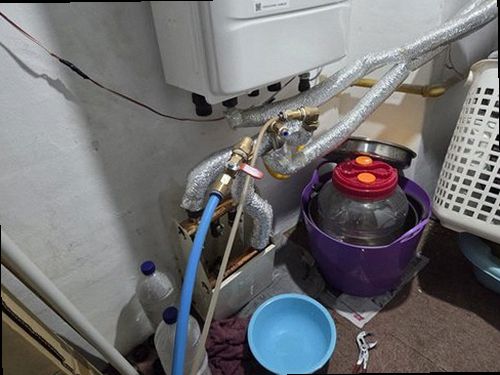 서대문구 누수탐지 수도계량기 별침과 보일러 배관을 점검하는 현장