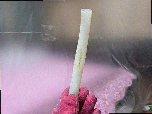 부산 북구 누수탐지 건물 내부 급수 및 난방 배관 구조를 확인하는 모습