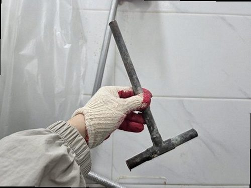 부산진구 누수탐지 수도계량기 별침과 천장 누수 얼룩을 확인하는 현장