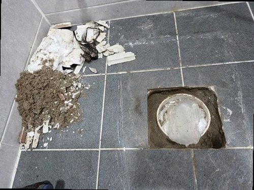 부산진구 누수탐지 누수 점검을 위해 계량기와 배관 압력을 확인하는 과정