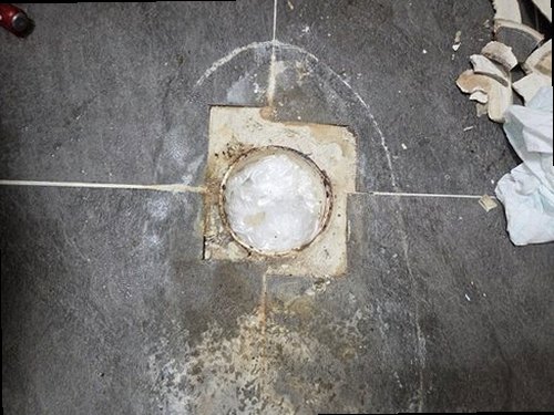 구로구 누수탐지 수도계량기 별침과 욕실 천장 누수 흔적 확인 모습