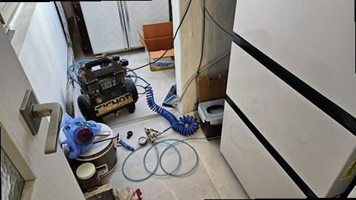 천안시 서북구 누수탐지 수도계량기 별침과 밸브를 확인하는 현장 점검